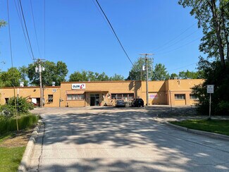 Plus de détails pour 411 Union St, Geneva, IL - Industriel/Logistique à vendre