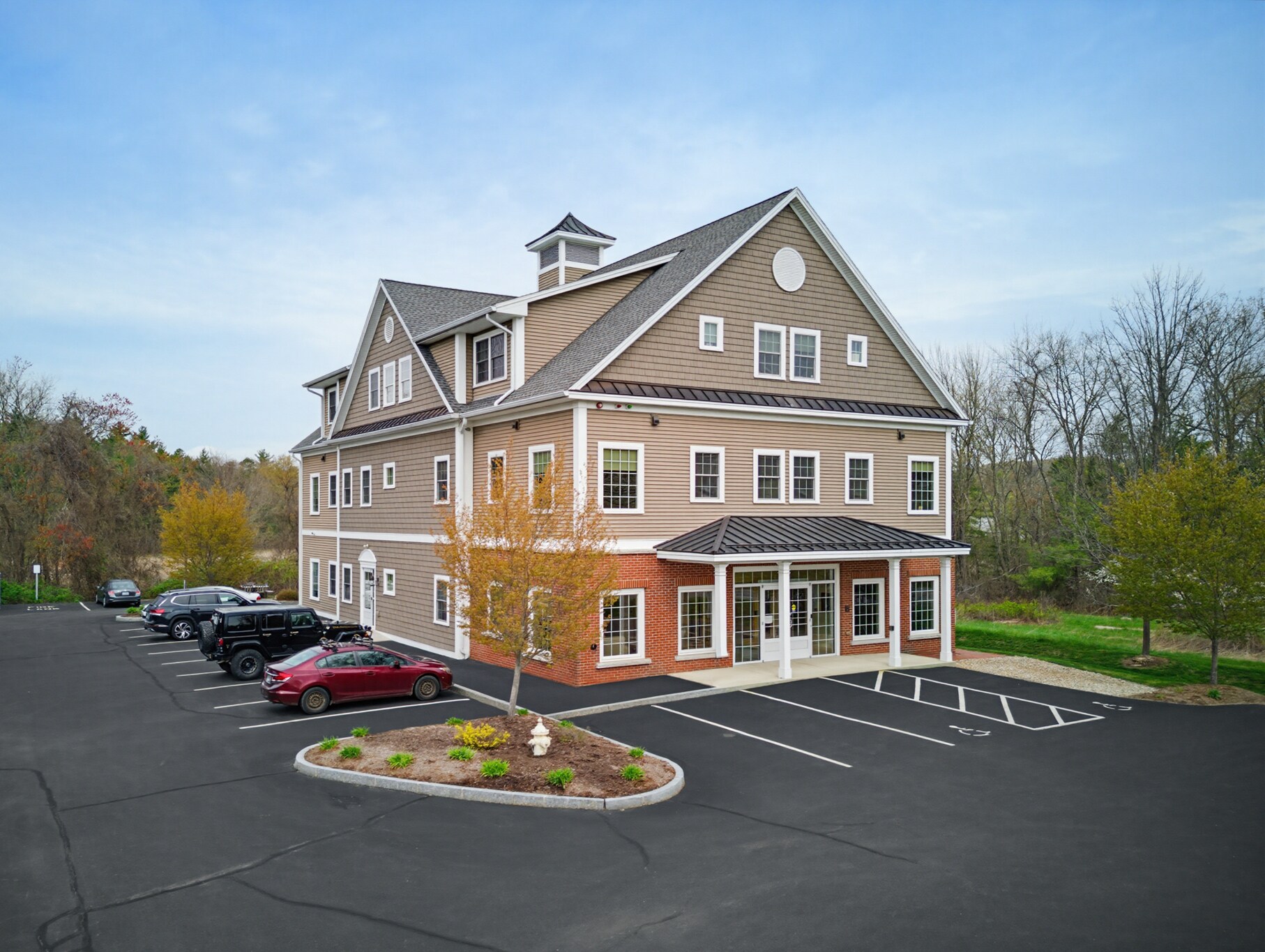 26 Londonderry Tpke, Hooksett, NH à vendre Photo principale– Image 1 sur 19