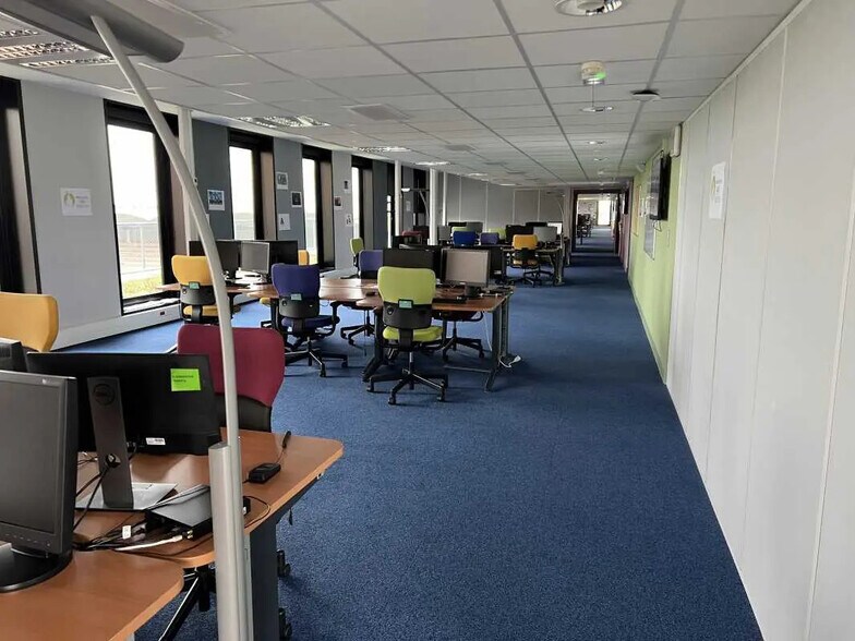 Bureau dans Nantes à louer - Photo de l’immeuble – Image 2 sur 13