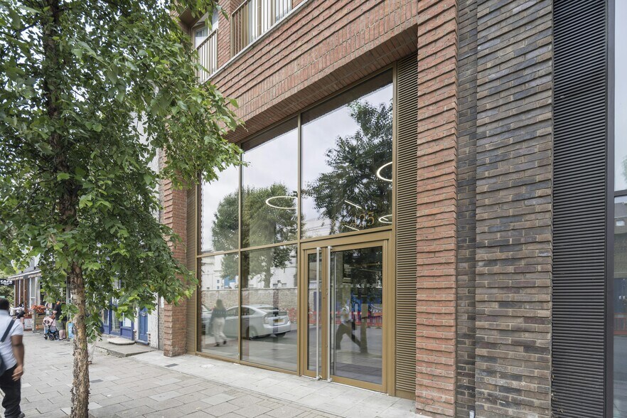 429-445 Caledonian Rd, Londres à louer - Photo de l’immeuble – Image 3 sur 75