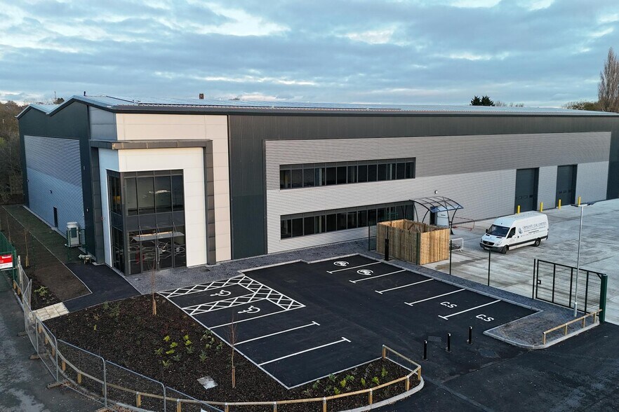 Enterprise Way, Eastwood à louer - Photo de l’immeuble – Image 1 sur 7