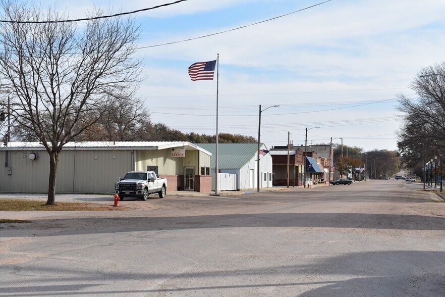 500 Main Rd, Valparaiso, NE à vendre - Photo de l’immeuble – Image 3 sur 3