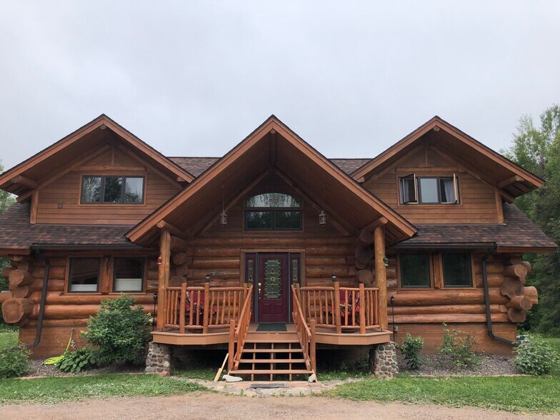 465 Westover Rd, Two Harbors, MN à vendre - Photo de l’immeuble – Image 2 sur 53