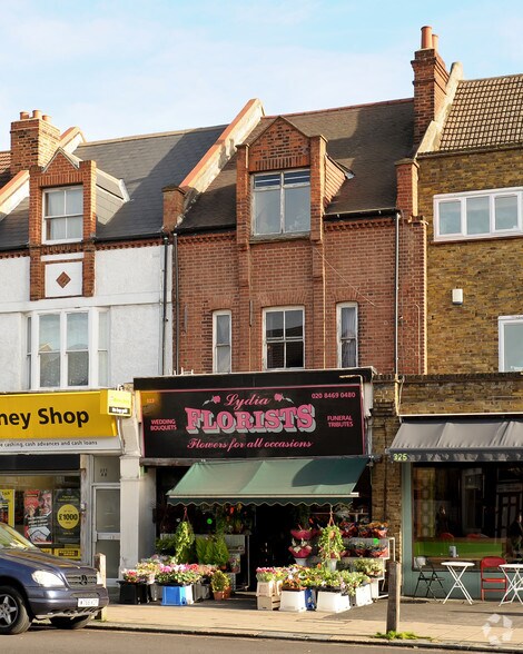 323 Brockley Rd, Londres à louer - Photo principale – Image 1 sur 2