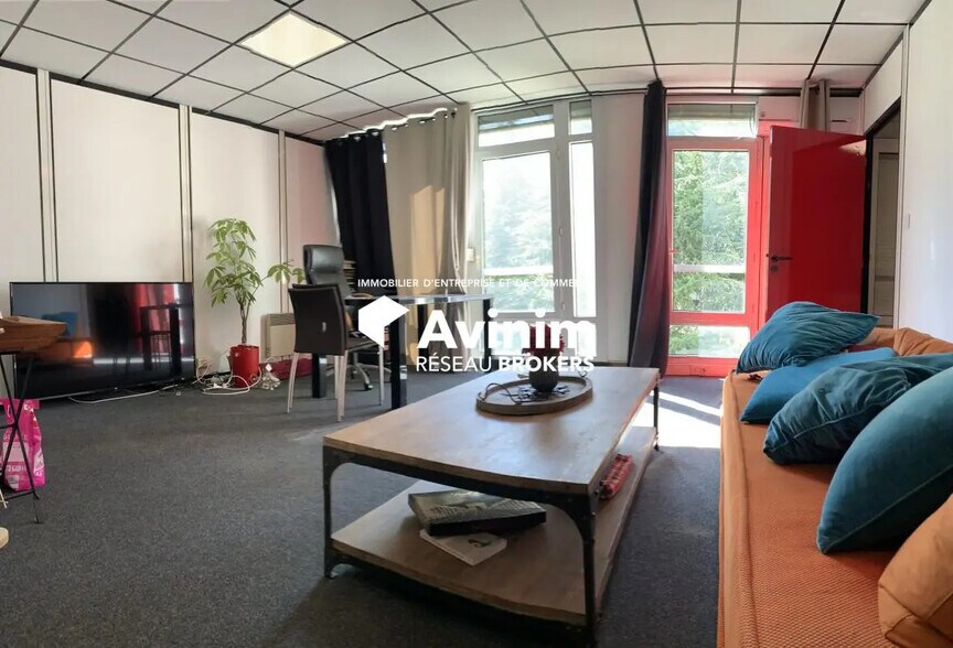 Bureau dans Saint-Martin-le-Vinoux à vendre - Photo intérieure – Image 3 sur 15