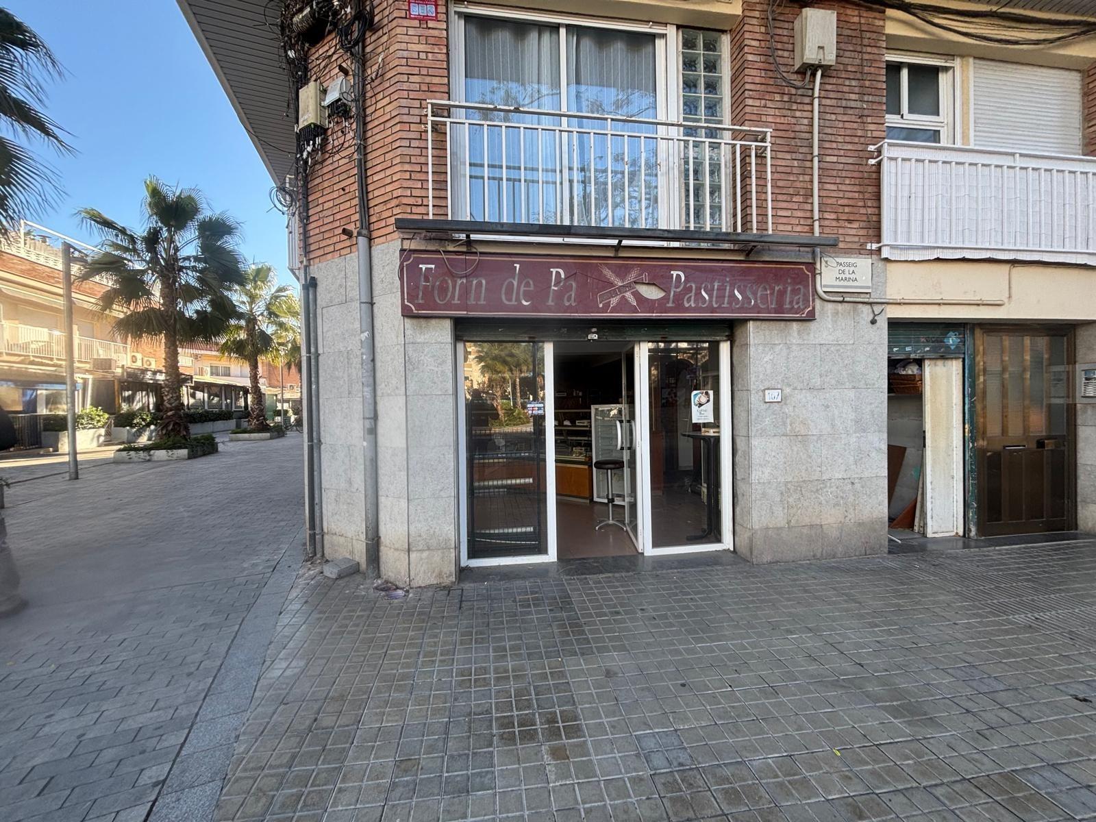 Local commercial dans Castelldefels, Barcelona à louer Photo intérieure– Image 1 sur 13