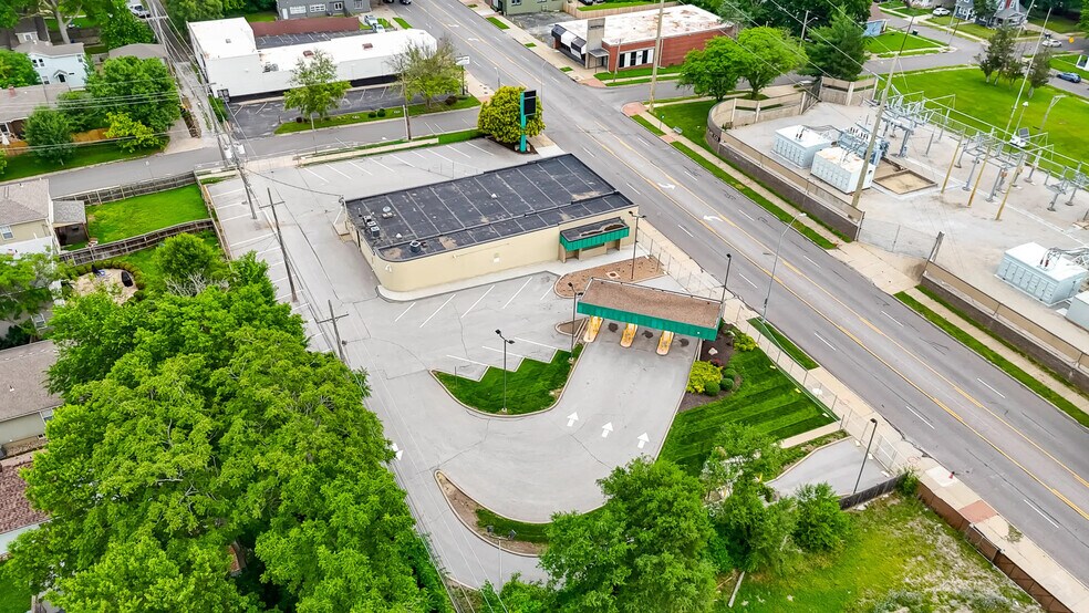 6100 Troost Ave, Kansas City, MO à vendre - Photo de l’immeuble – Image 3 sur 16