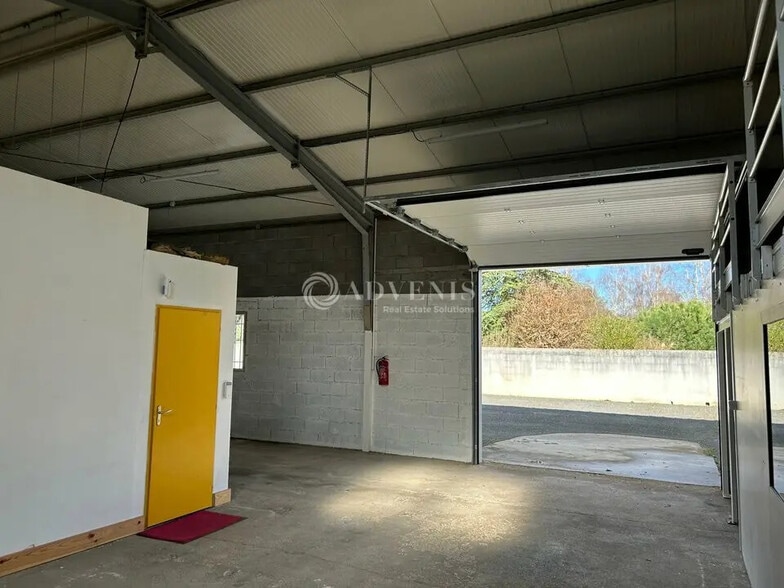 Local d’activités dans Chambray-lès-Tours à louer - Photo intérieure – Image 2 sur 12