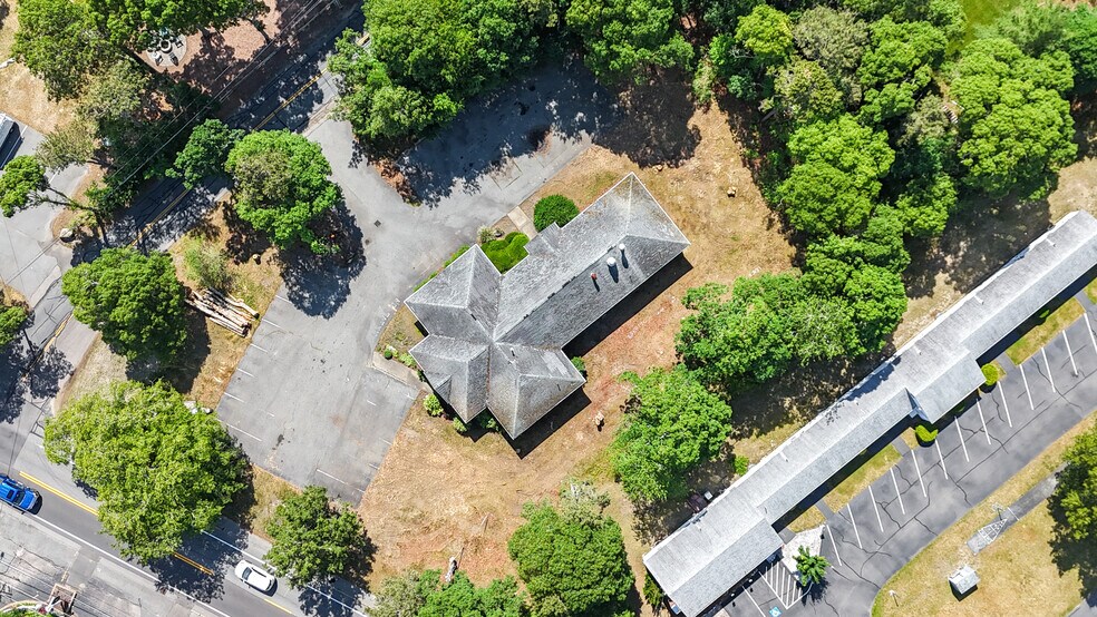 897 Route 28, South Yarmouth, MA à louer - Photo de l’immeuble – Image 3 sur 4