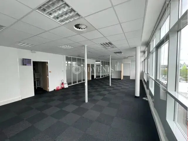 Bureau dans Metz à louer - Photo de l’immeuble – Image 3 sur 12