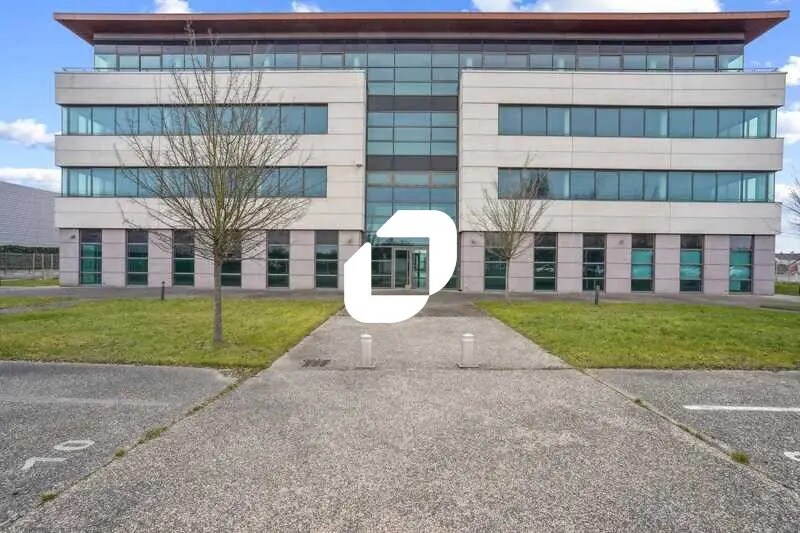 2 Avenue De La Carelle, Villeneuve-le-Roi à louer - Photo de l’immeuble – Image 1 sur 10