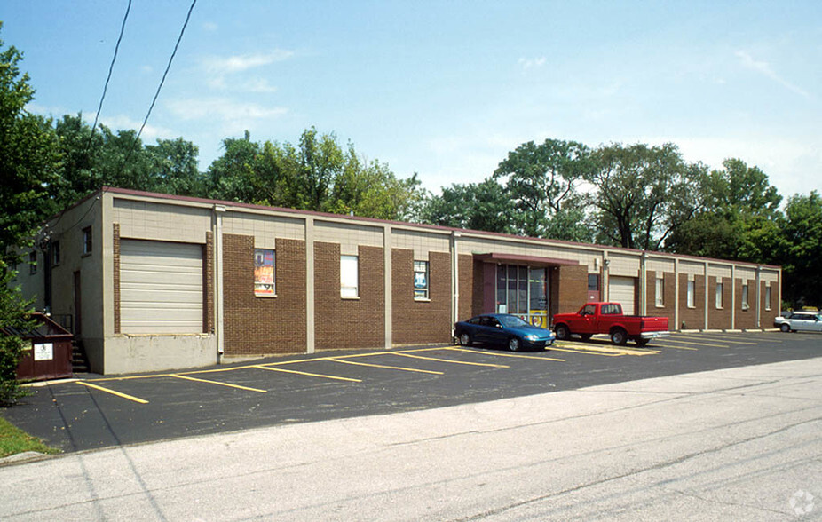10407 Liberty Ave, Saint Louis, MO à louer - Photo de l’immeuble – Image 2 sur 4