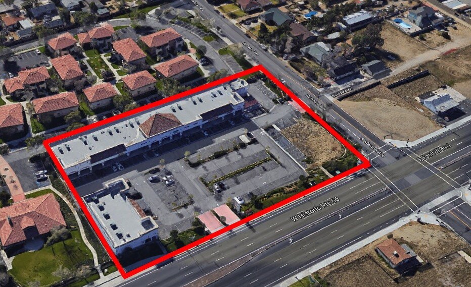 14755 Foothill Blvd, Fontana, CA à louer - Aérien – Image 2 sur 39