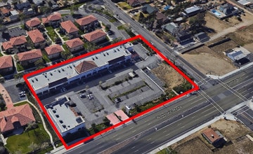 14755 Foothill Blvd, Fontana, CA - VUE AÉRIENNE  vue de carte - Image1