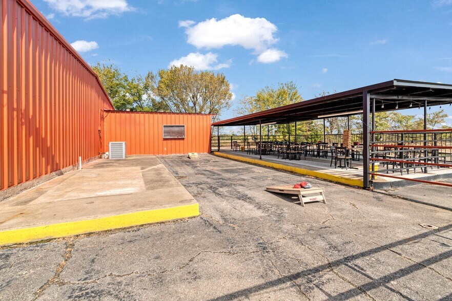 3610 N Main St, Paris, TX à vendre - Photo de l’immeuble – Image 2 sur 25