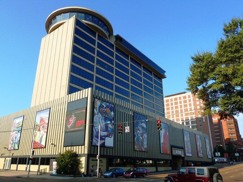 1331 Union Ave, Memphis, TN à louer - Photo de l’immeuble – Image 2 sur 12