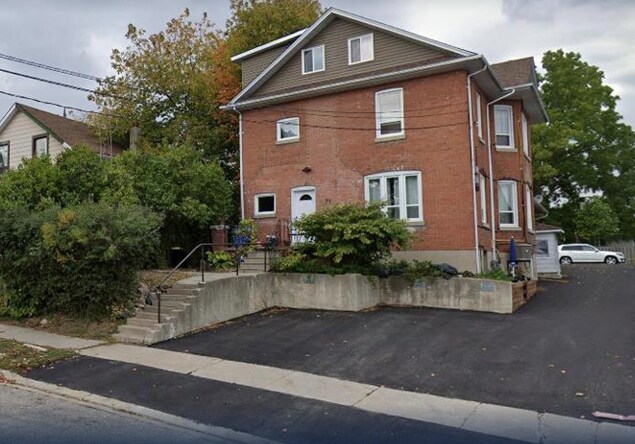 71 John St E, Bradford, ON à vendre Photo de l’immeuble– Image 1 sur 2