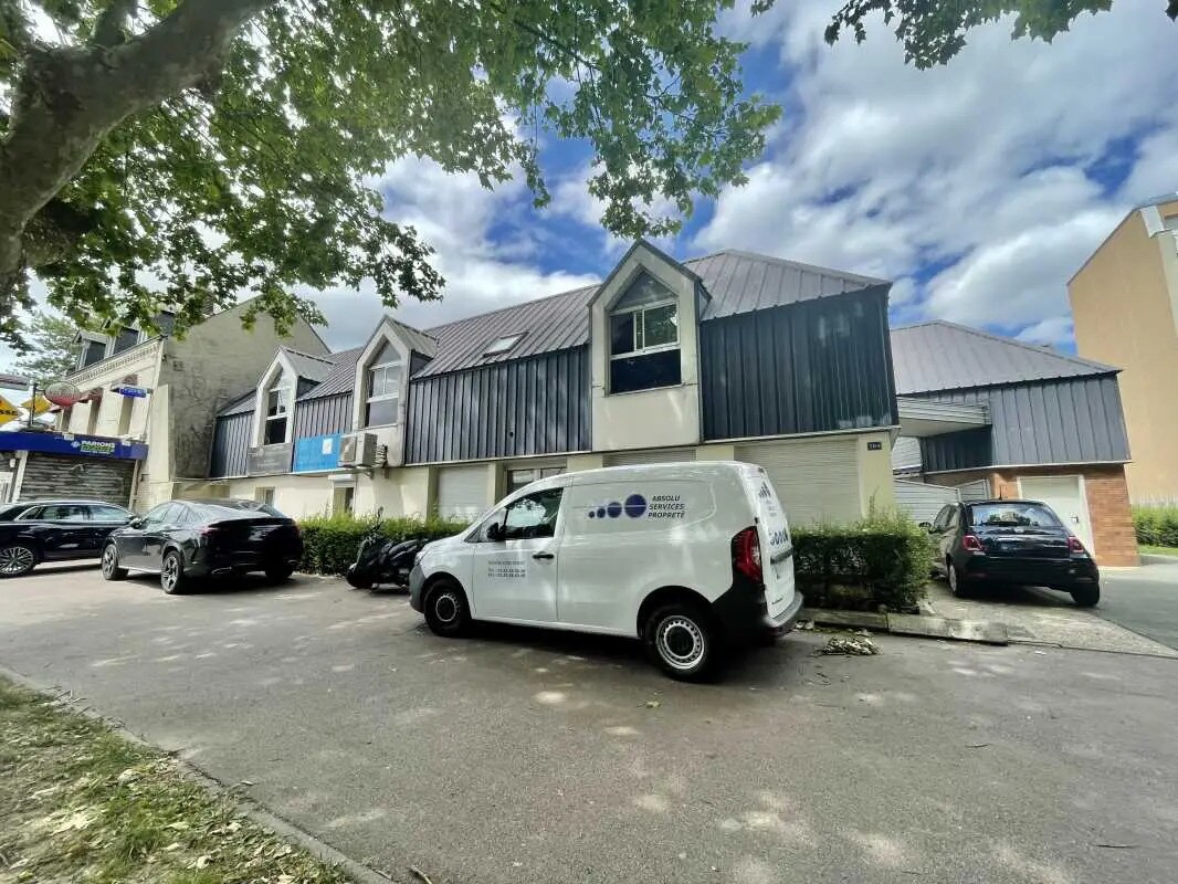 Bureau dans Le Petit-Quevilly à louer Photo de l’immeuble– Image 1 sur 14