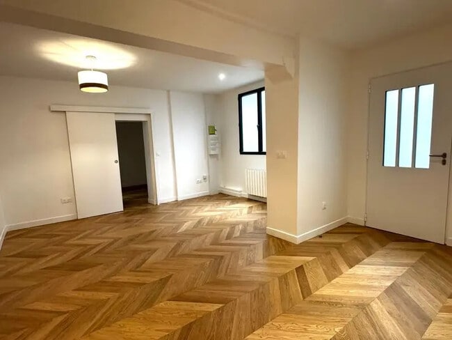 Plus de détails pour Bureau à vendre