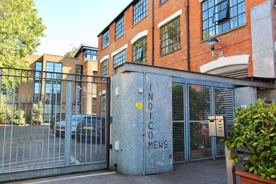 Carysfort Rd, Londres à louer - Photo de l’immeuble – Image 1 sur 14