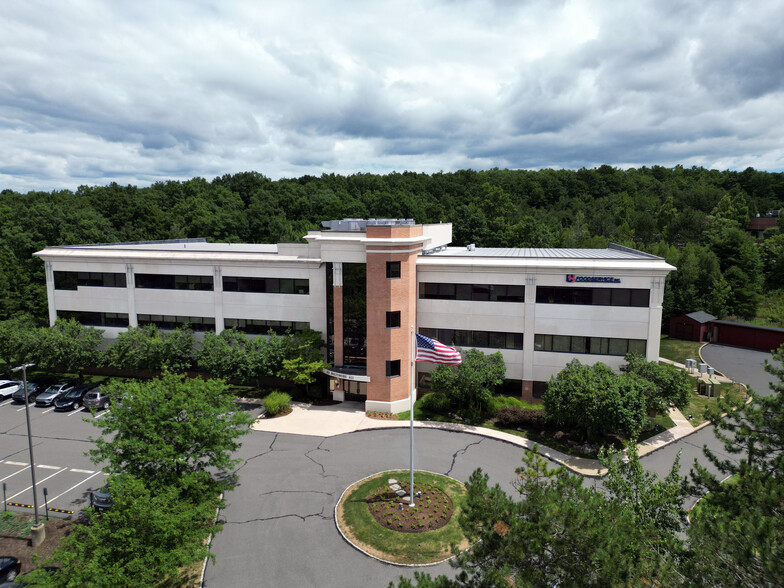 613 Baltimore Dr, Wilkes Barre, PA à vendre - Photo de l’immeuble – Image 1 sur 20