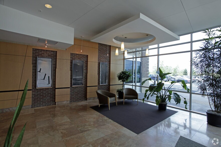 2725 Rocky Mountain Ave, Loveland, CO à louer - Hall d’entrée – Image 2 sur 9
