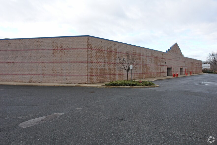 30 A & S Dr, Paramus, NJ à louer - Photo de l’immeuble – Image 3 sur 3