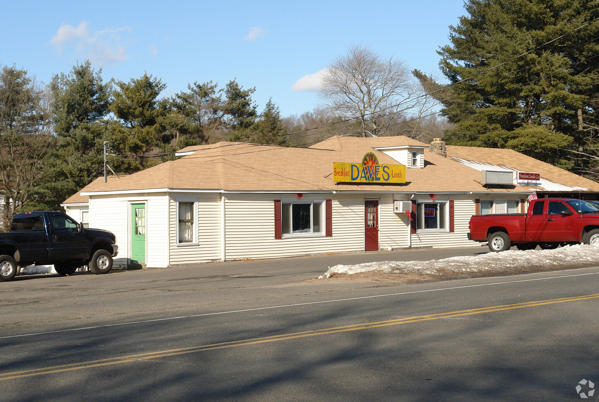 569 Salmon Brooke St, Granby, CT à louer Photo principale– Image 1 sur 3