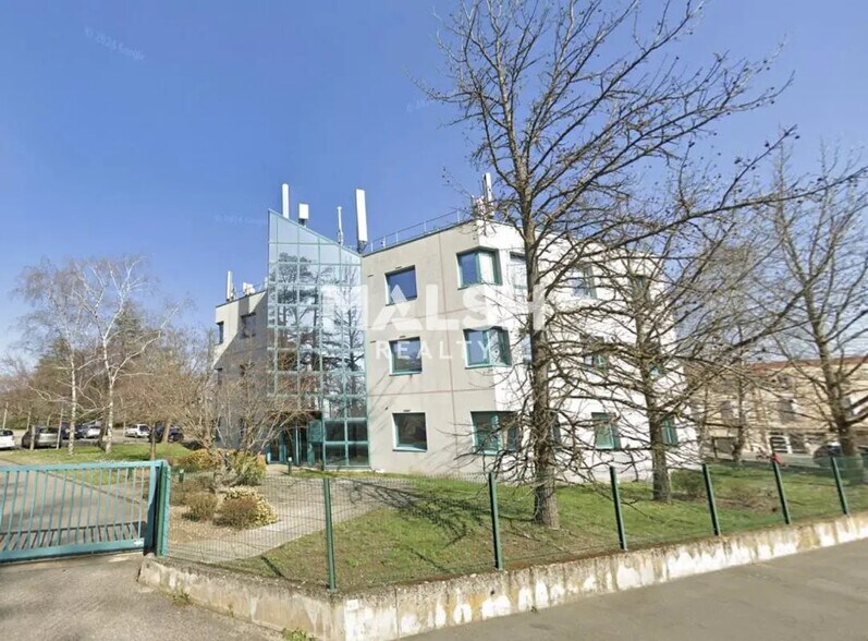Bureau dans Charbonnières-les-Bains à louer - Photo de l’immeuble – Image 1 sur 19