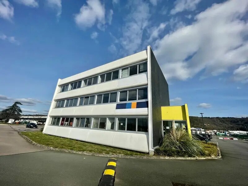 Bureau dans Saint-Étienne-du-Rouvray à louer Photo de l’immeuble– Image 1 sur 8