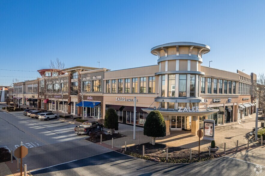 2203 S Promenade Blvd, Rogers, AR à louer - Photo de l’immeuble – Image 1 sur 7