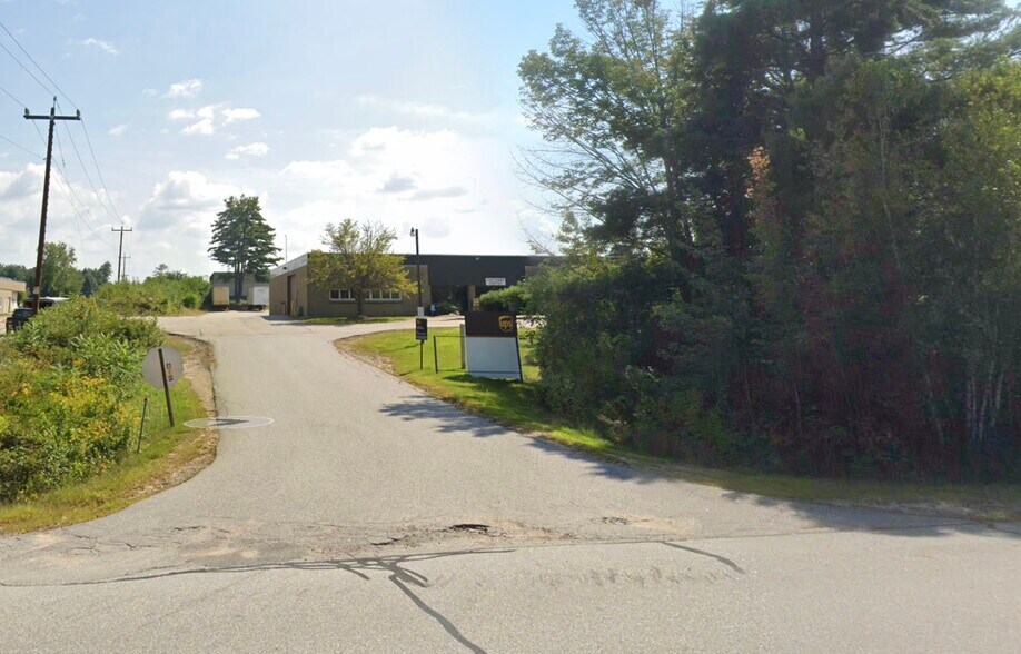 28 Lexington Dr, Laconia, NH à louer - Photo de l’immeuble – Image 2 sur 7