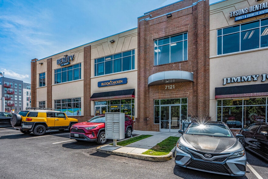 7121 Leesburg Pike, Falls Church, VA à vendre - Photo de l’immeuble – Image 3 sur 10