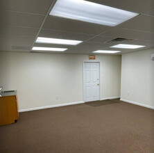 2933 W Germantown Pike, Eagleville, PA à louer Photo de l’immeuble– Image 1 sur 4