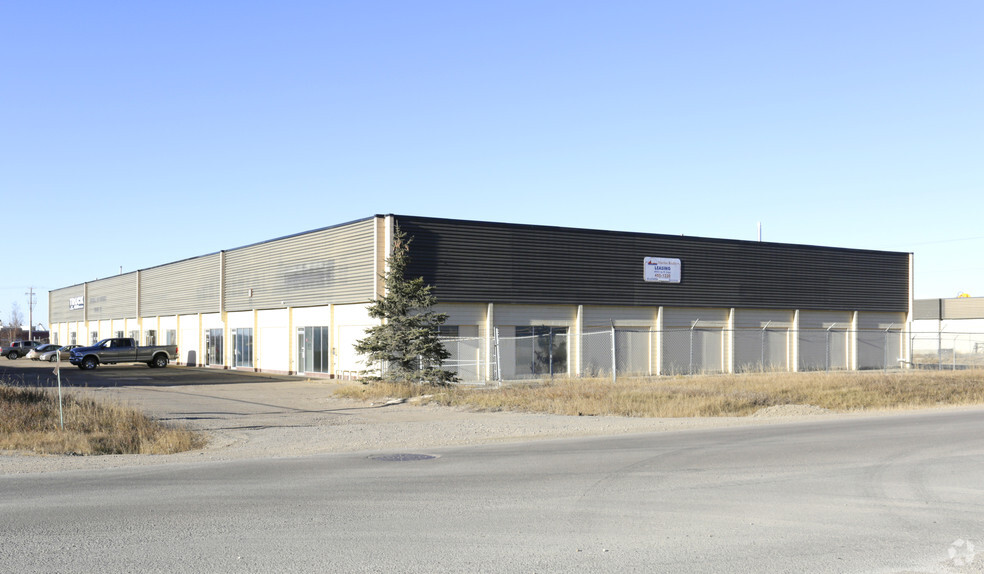 1804 4th St, Leduc, AB à louer - Photo de l’immeuble – Image 3 sur 9
