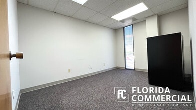 900 SE Federal Hwy, Stuart, FL à louer Photo intérieure– Image 1 sur 7