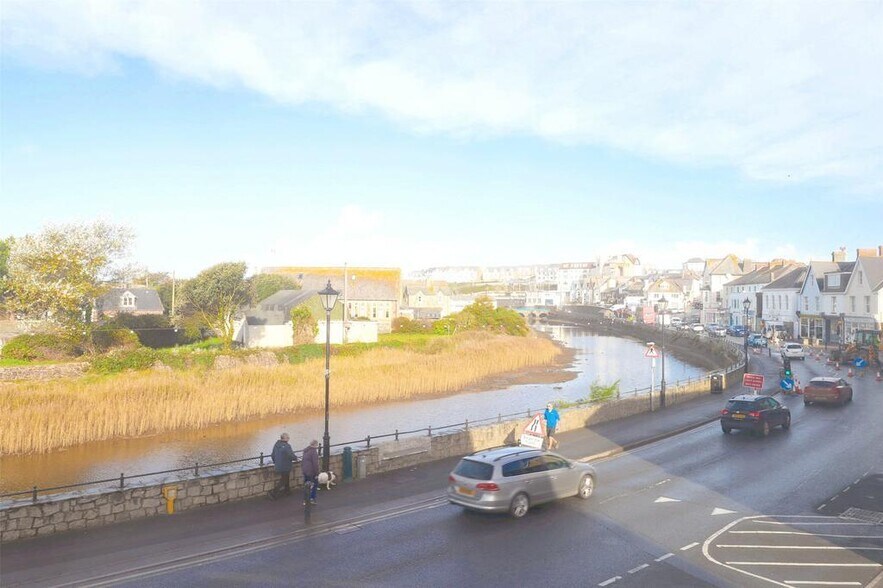 35 The Strand, Bude à vendre - Photo de l’immeuble – Image 3 sur 23