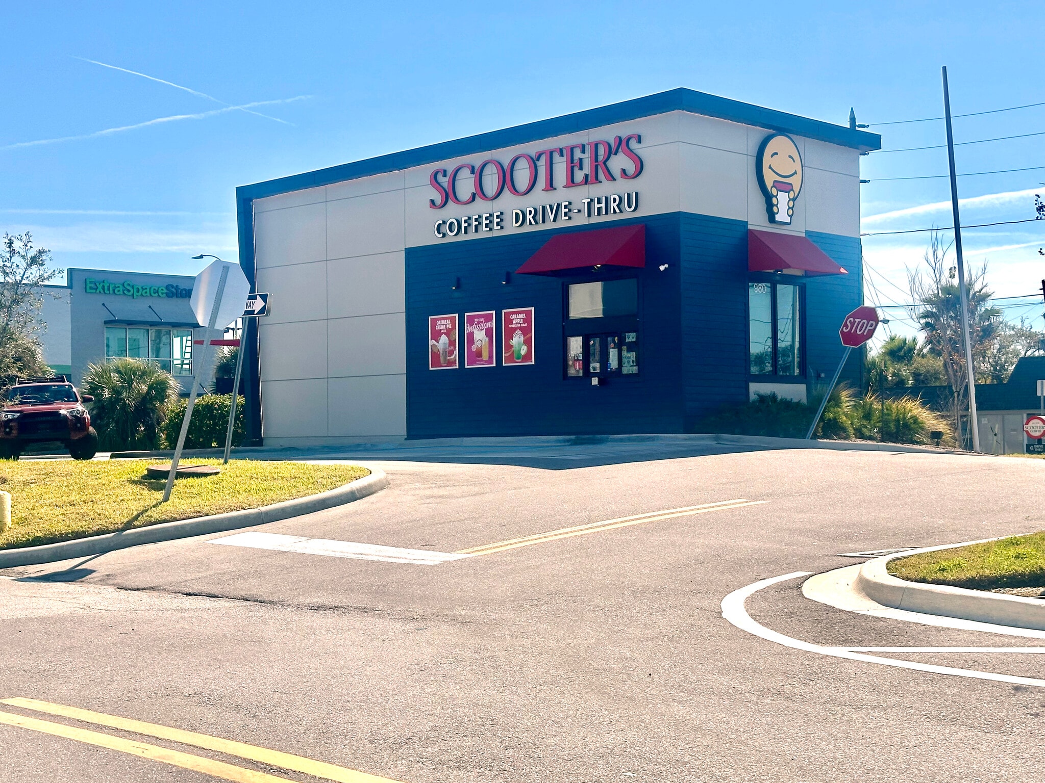 980 Pasadena Ave S, Saint Petersburg, FL à louer Photo principale– Image 1 sur 4