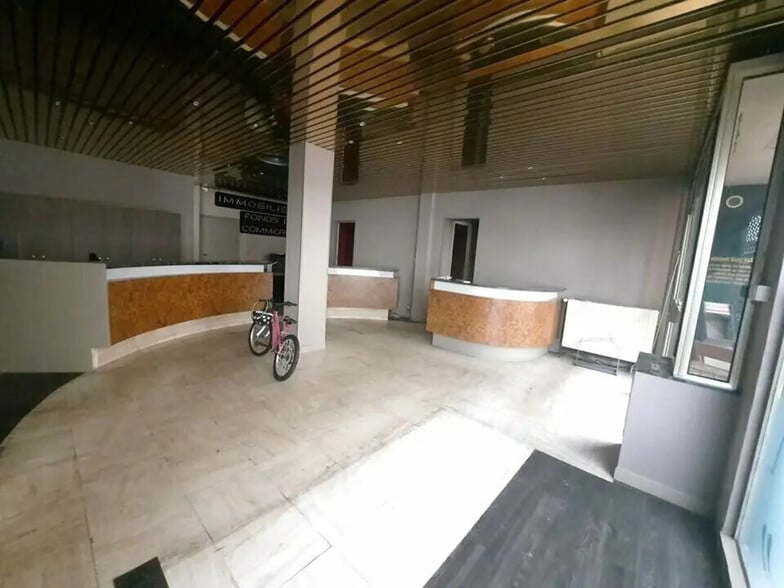 Local commercial dans Rouen à louer - Photo de l’immeuble – Image 2 sur 9