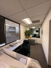 10737 Camino Ruiz, San Diego, CA à louer Photo intérieure– Image 1 sur 5