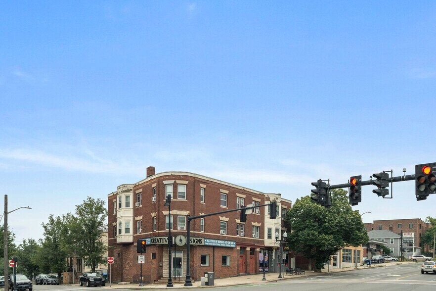 491-497 Broadway, Somerville, MA à vendre - Photo de l’immeuble – Image 1 sur 21