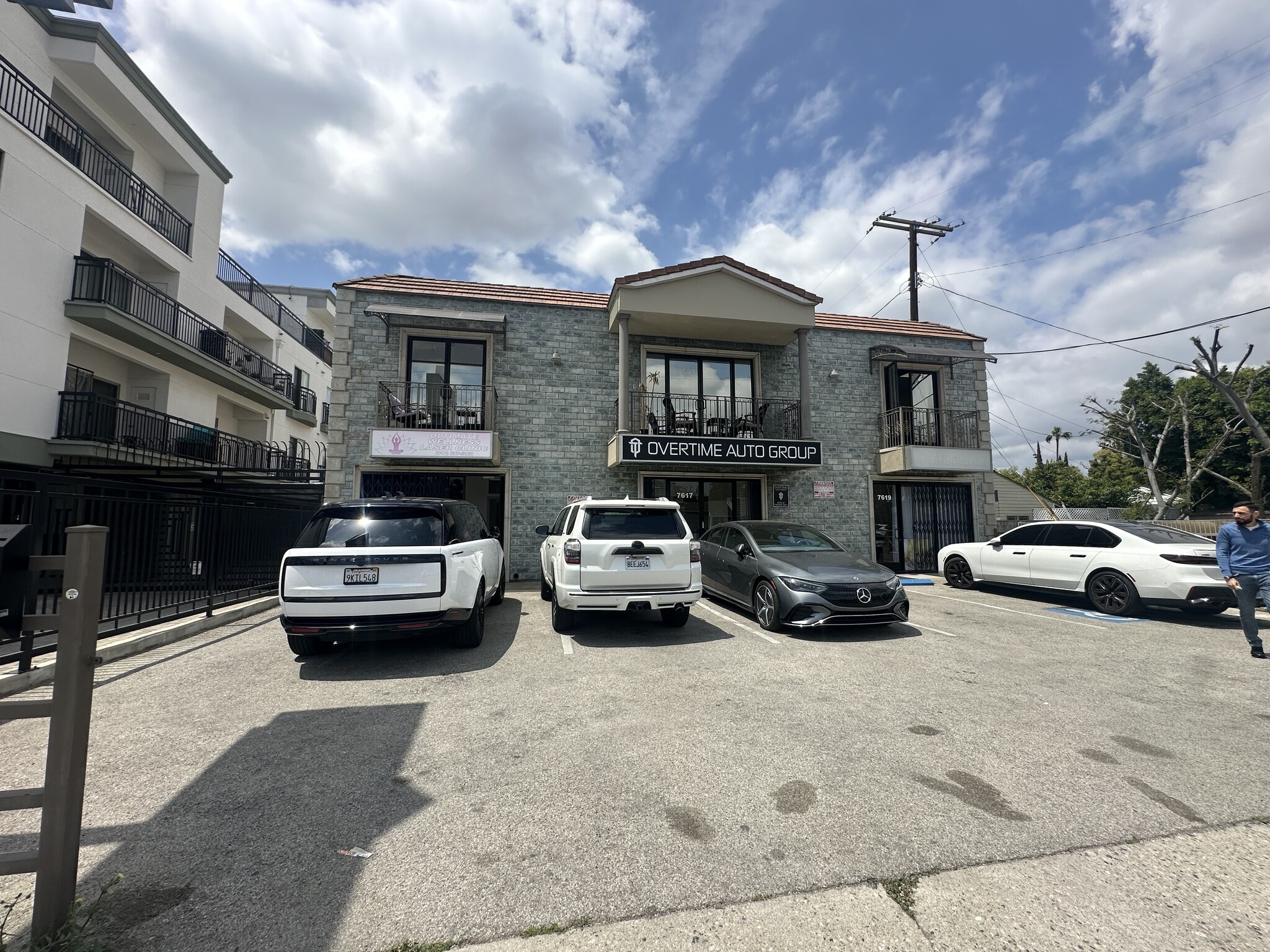 7615-7619 Louise Ave, Northridge, CA à louer Photo de l’immeuble– Image 1 sur 9