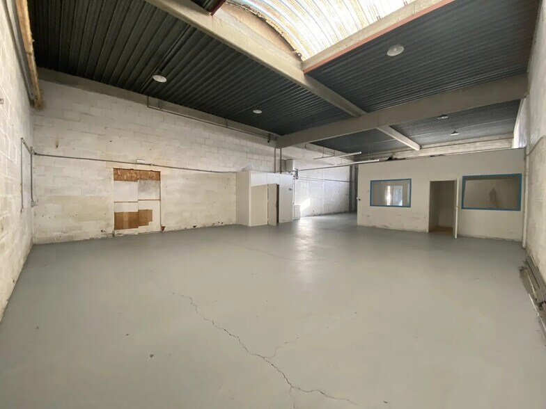 Local d’activités dans Blanquefort à louer - Photo intérieure – Image 2 sur 7