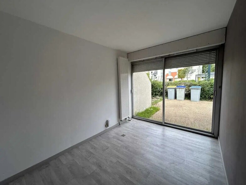 Local commercial dans Orvault à louer - Photo de l’immeuble – Image 1 sur 6