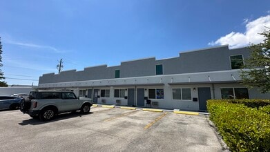 500 NE 25th St, Pompano Beach, FL à louer Photo de l’immeuble– Image 2 sur 13