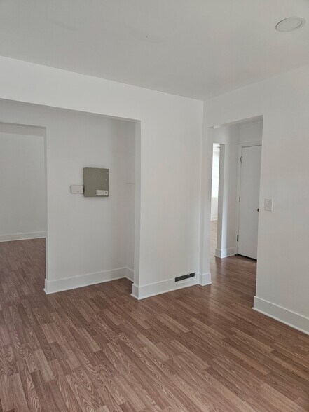 1260 Ben Sawyer Blvd, Mount Pleasant, SC à louer - Photo de l’immeuble – Image 3 sur 9