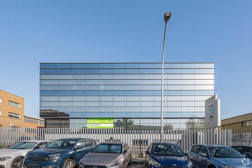 Calle Sepúlveda, 17, Alcobendas, Madrid à louer - Photo de l’immeuble – Image 2 sur 3