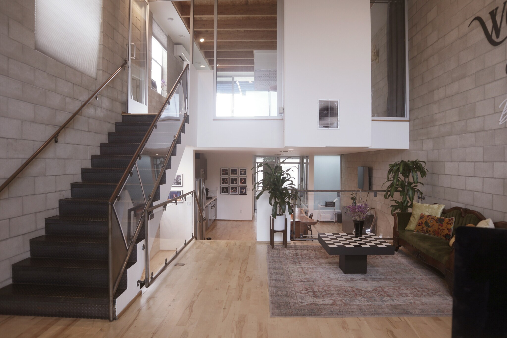 6615-6621 Melrose Ave, Los Angeles, CA à louer Photo de l’immeuble– Image 1 sur 17