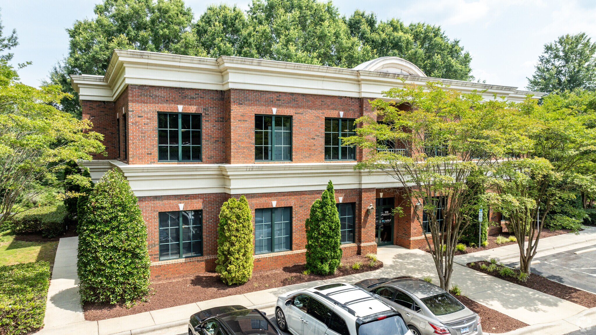 109 Professional Park Dr, Mooresville, NC à louer Photo de l’immeuble– Image 1 sur 8