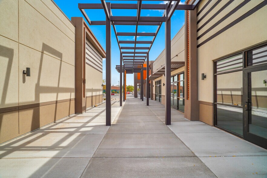 403 Executive Center Blvd, El Paso, TX à louer - Photo de l’immeuble – Image 2 sur 24